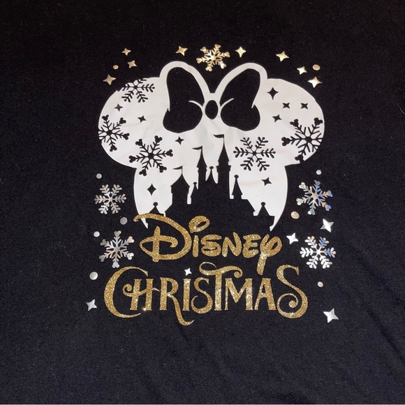 Disney Christmas Women’s Short Sleeve T-Shirt Black Size 2X Gildan Brand T-Shirt - Picture 3 of 7